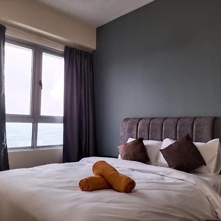 3 Bedrooms Big House Saville Cheras Mrt With Balcony Exterior foto